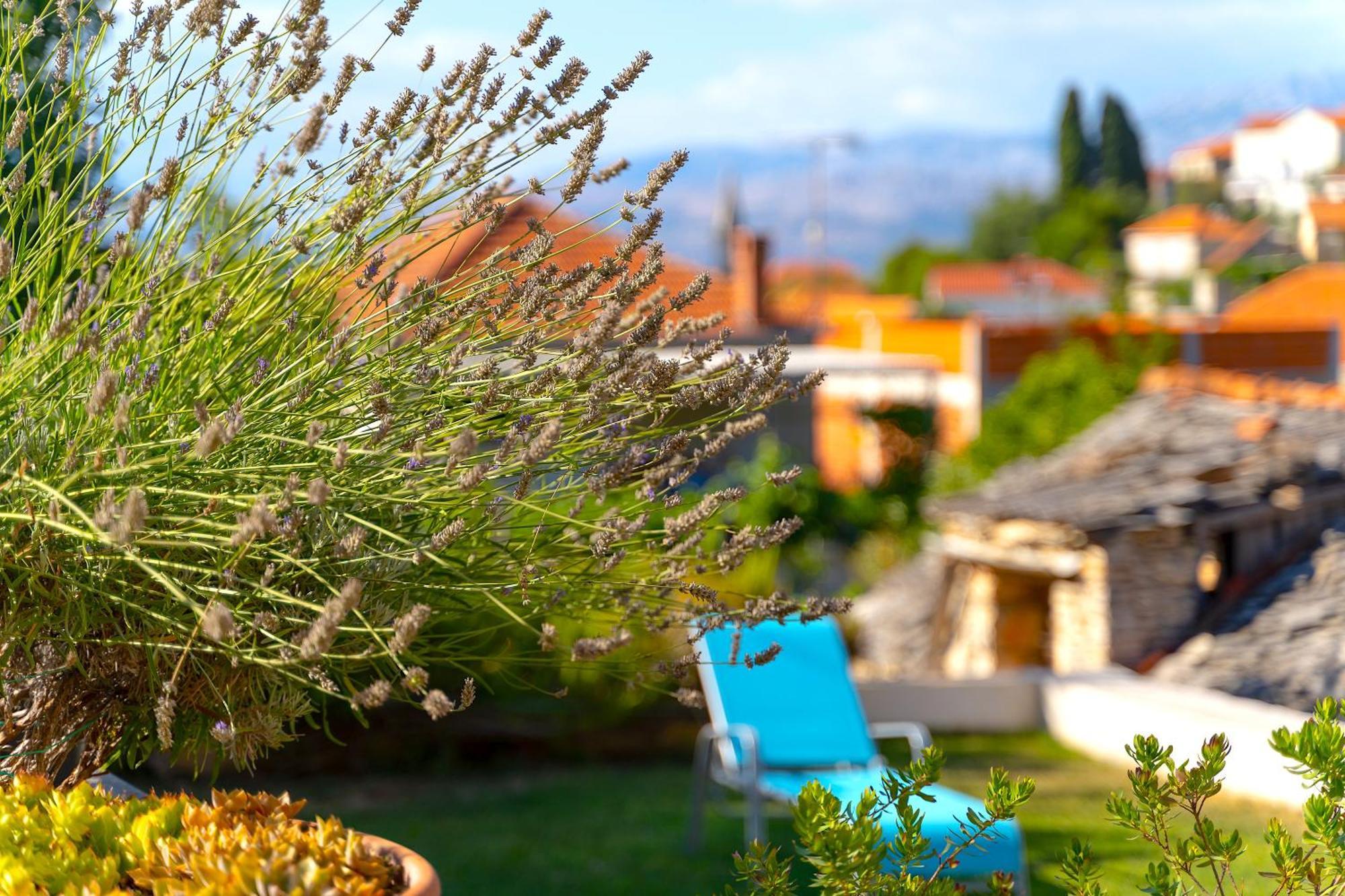 Villa Green Garden Splitska Exterior foto